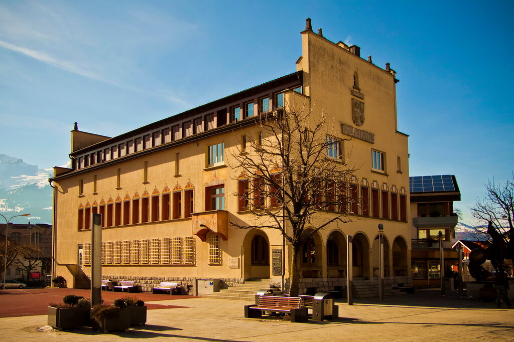 Ратуша Вадуца — здание заседаний городского и коммунального совета